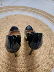 Size 37 Brand New Pumps Heels 4.5inches