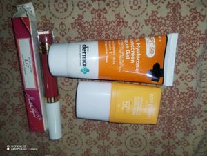 Skincare Bundle - Sunscreen &amp; Lipstick