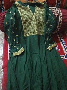 Emerald Green Embroidered Kurta size xxl