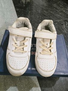White Casual Sneakers with Velcro
