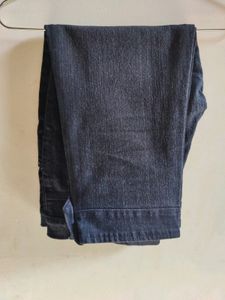 Black Jeans Capri