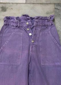 Chic Lilac High-Waisted Jeans