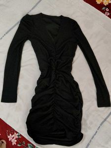 V-Neck Black Dress perfect for party bodycon dres