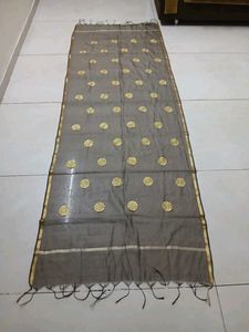 Elegant Dupatta with Gold Motifs