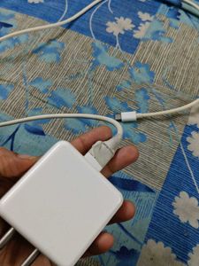 Realme VOOC Charger - Fast Charging