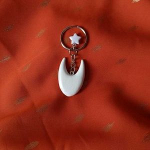 🤍 Hollow Knight Charm Keychain