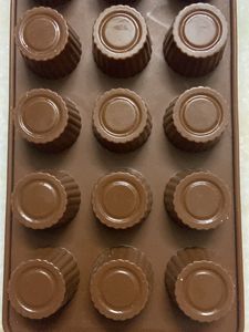 HIGH QUALITY CHOCOLATE MOULD