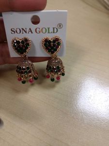 jumka set and bracelet all 3 items at given price