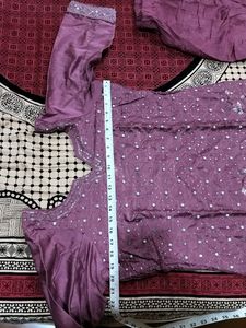 Silk Suit Set For Sale In Great Condition