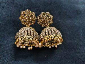 Exquisite Jhumka Earrings with Pearls