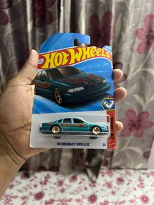 Hot Wheels '96 Chevrolet Impala SS