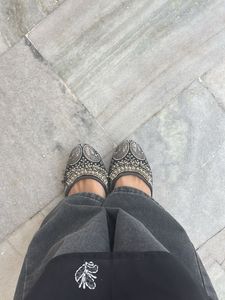 Embellished Jutti Flats