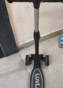 Luvlap Kids Scooter