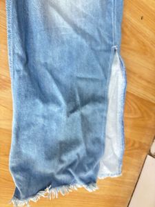 Distressed Wide Leg Jeans