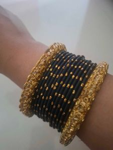 Black and Gold Bangles Set