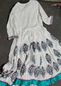 Beautiful White Embroidered Anarkali Kurta