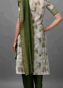 Green &amp; White Printed Kurta Set