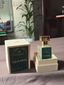 COMBO !! (Perfume + jeans)