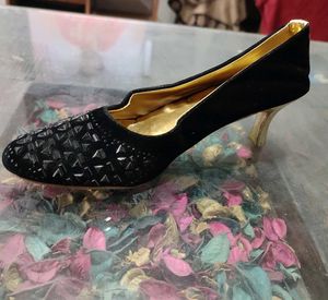 Velvet Black Stone Stylish Heels