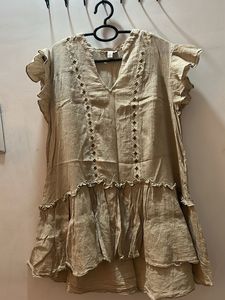 CUTE BUTTERFLY SLEEVES TOP
