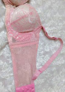 Elegant Pink Lace Bra