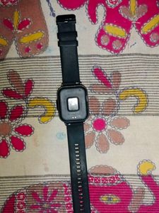 Stylish Black Smartwatch for Everyday Wear
