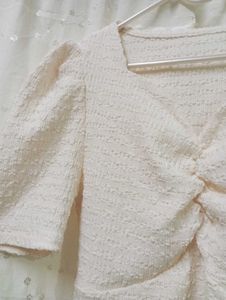 Elegant Textured Puff Sleeve Top