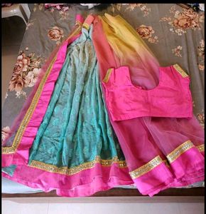 designer saree with blouse