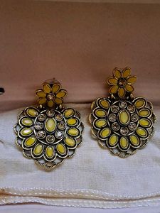 Exquisite Yellow Stone Studded Earrings