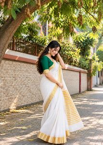 Elegant White &amp; Gold Saree