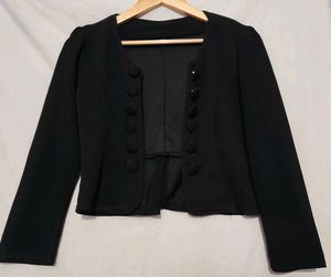 Chic Black Cropped Jacket