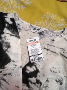 Stylish Black &amp; White Tie-Dye Midi Dress