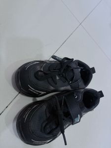 Stylish Black Sneakers for Kids