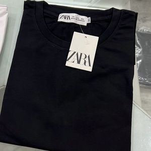 ZARA PLAIN BLACK TSHIRT L SIZE