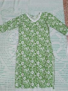 Green Floral Print Kurta with Lace Trim