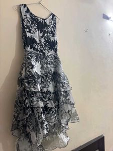 Chic Black &amp; White Floral Dress