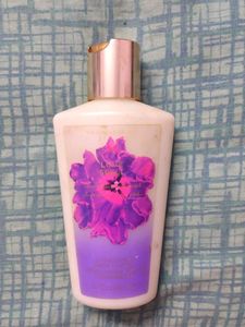 Victoria's Secret Body Lotion 🧴