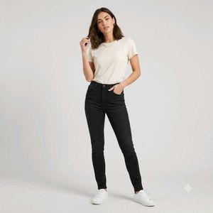 Classic Black High-Waisted Skinny Jeans