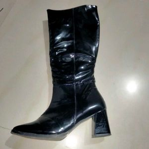 Chic Black Patent Knee-High Boots