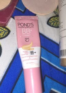 Pond's &amp; Vedic Line Skincare Set