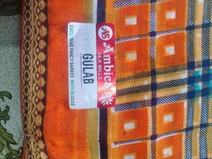 Beautiful Printed Saree With Unstitched Blouse