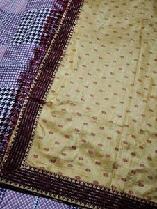 ✨ Beautiful Golden Saree