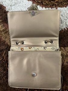 Stylish Textured Crossbody Bag