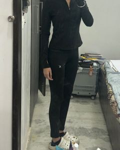 Black  Leggings from HRX by Hrithik Roshan