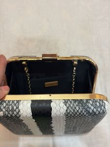 Chic Black &amp; White Box Clutch with Chain