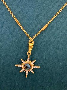 Star Pendant Necklace with Rhinestones