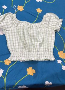 Cute Gingham Off-Shoulder Crop Top