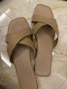 Stylish Tan Slide Sandals