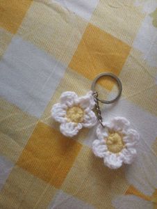 Handmade Crochet Daisy Keychain