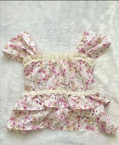 Floral Ruffle summer top 🌸
